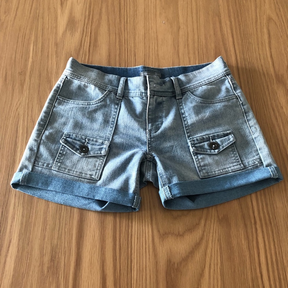 New York & Company Jean Shorts Size 2